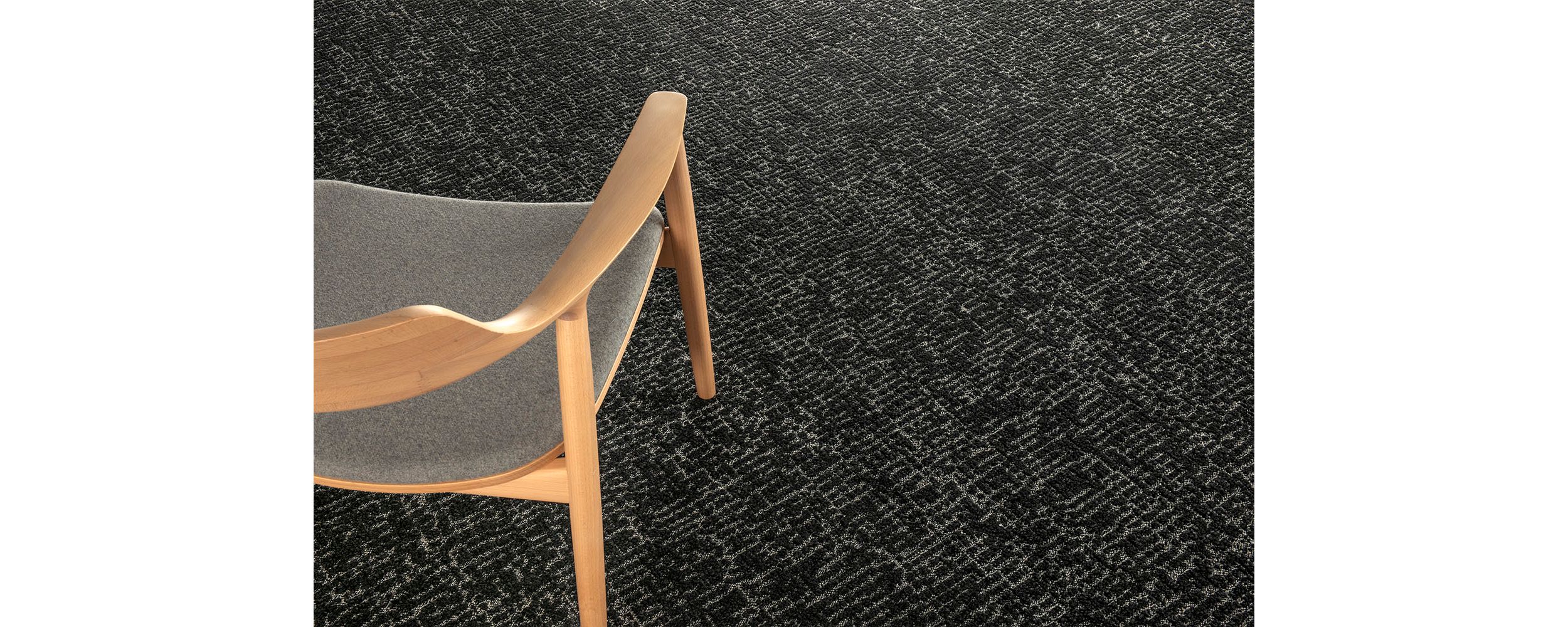 Detail image ooff Interface DL904 carpet tile with chair image number 2